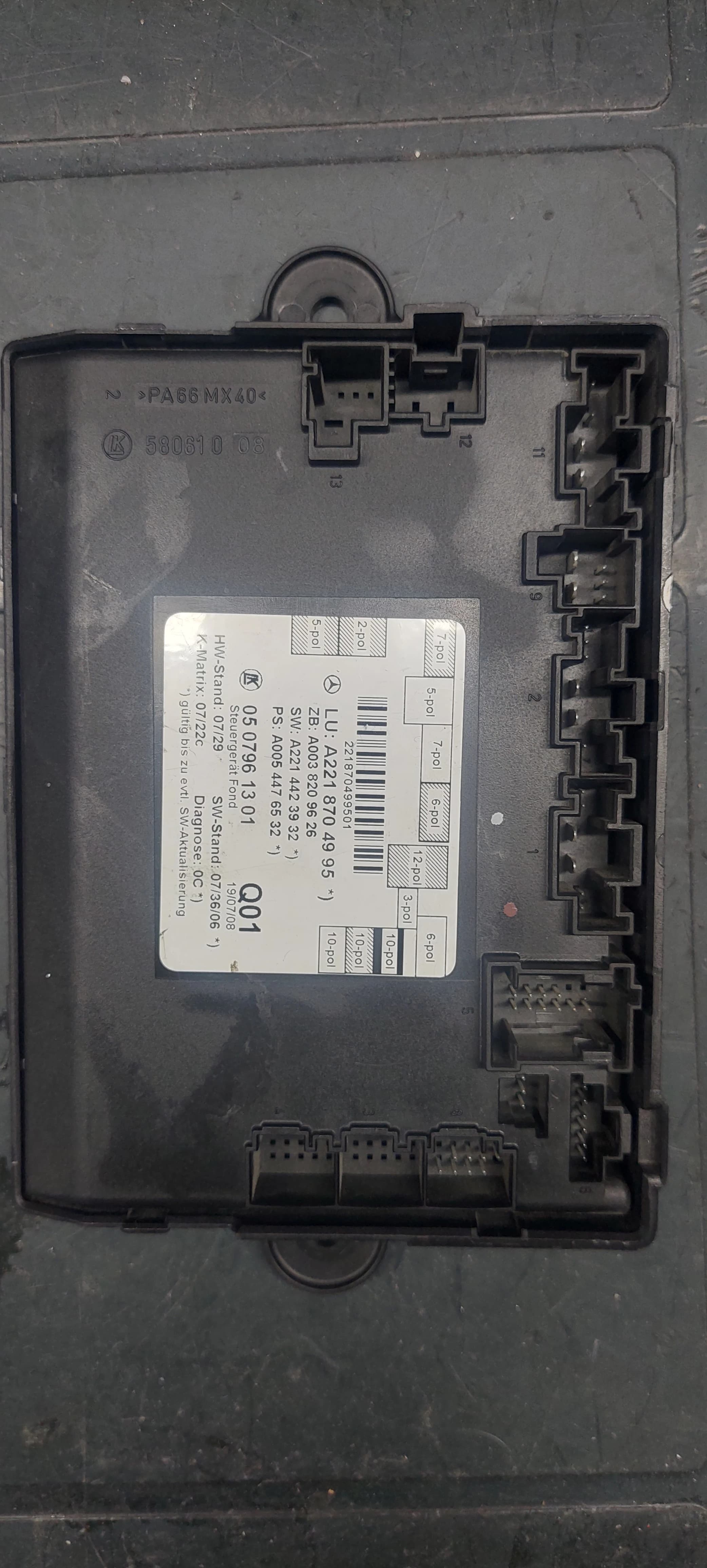 Mercedes-Benz S Sınıfı W221 Arka Konfor ve Gövde Kontrol Modülü Beyni A2218704995