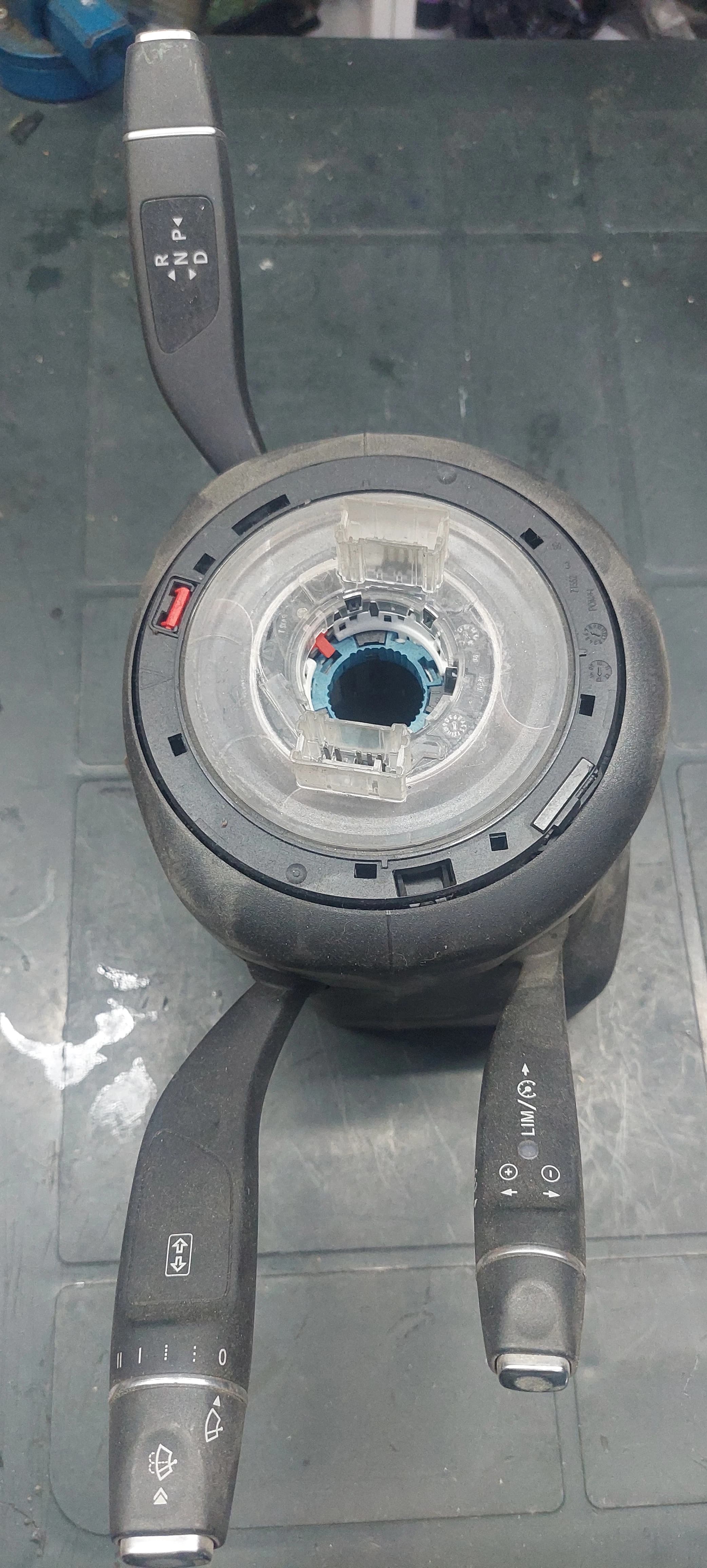 Mercedes W212 CLS C218 Direksiyon Kolon Sinyal Kolları MRM Modülü A2129009315